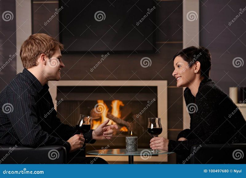 Evadate: A Complete Review of a Modern Internet Dating Site